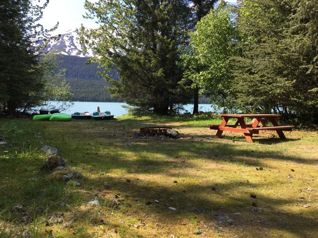 Renfro'S Lakeside Retreat Primrose Екстериор снимка