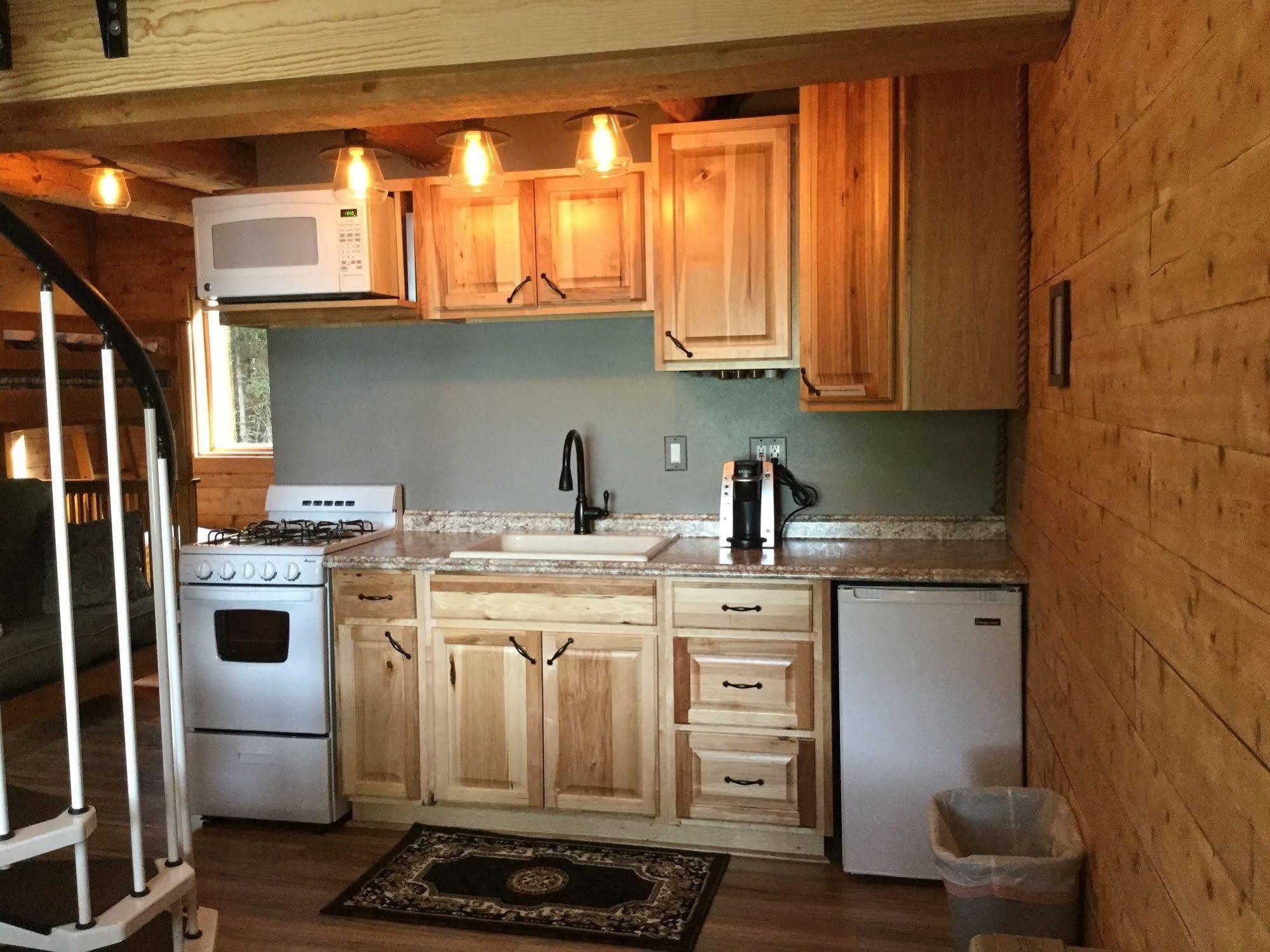 Renfro'S Lakeside Retreat Primrose Екстериор снимка