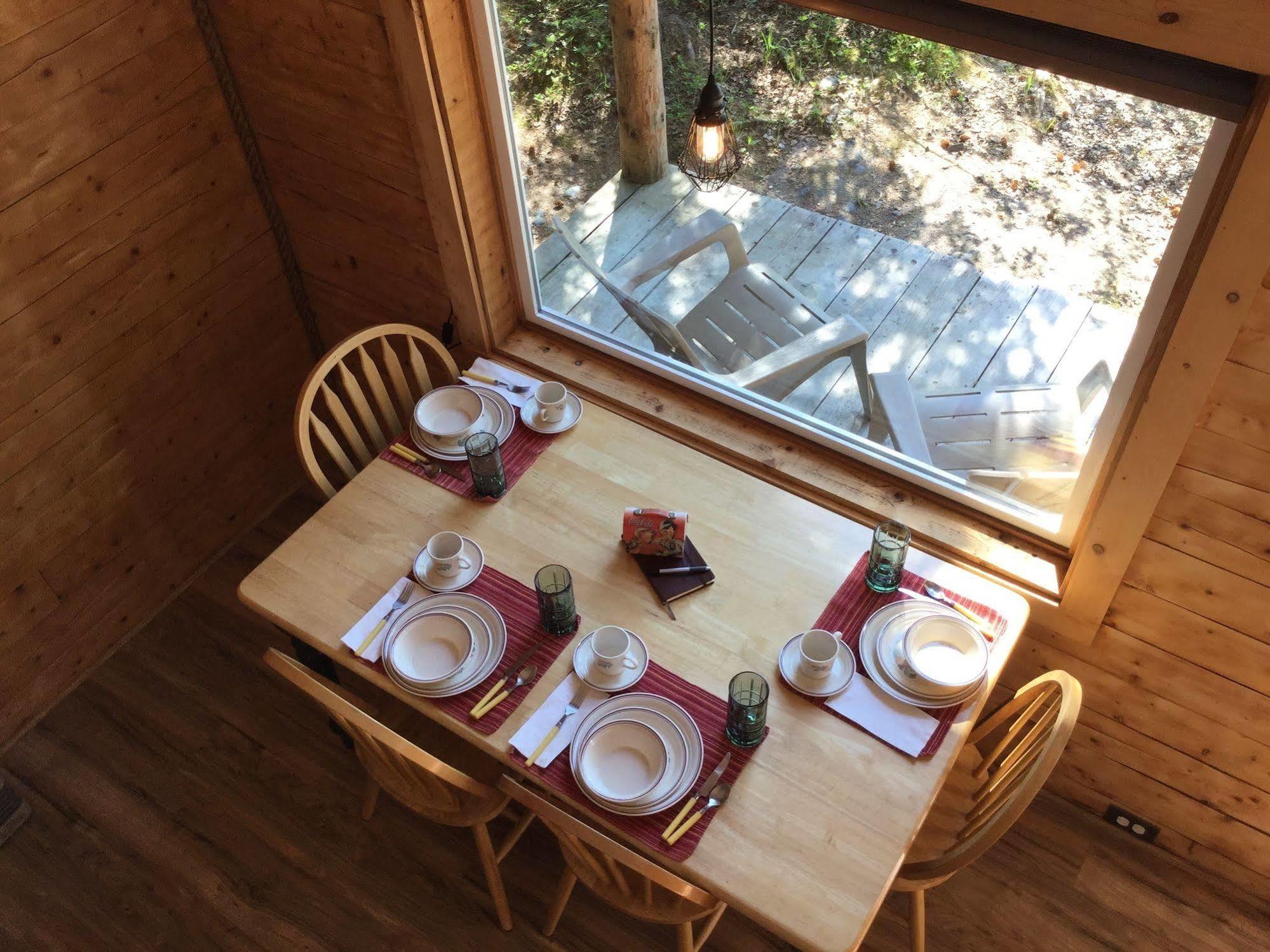 Renfro'S Lakeside Retreat Primrose Екстериор снимка